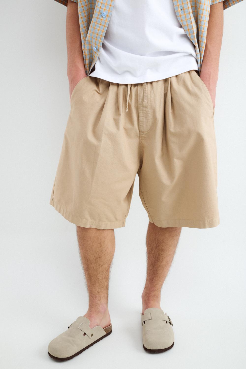 Short Regular Fit Pleats Volume - Beige