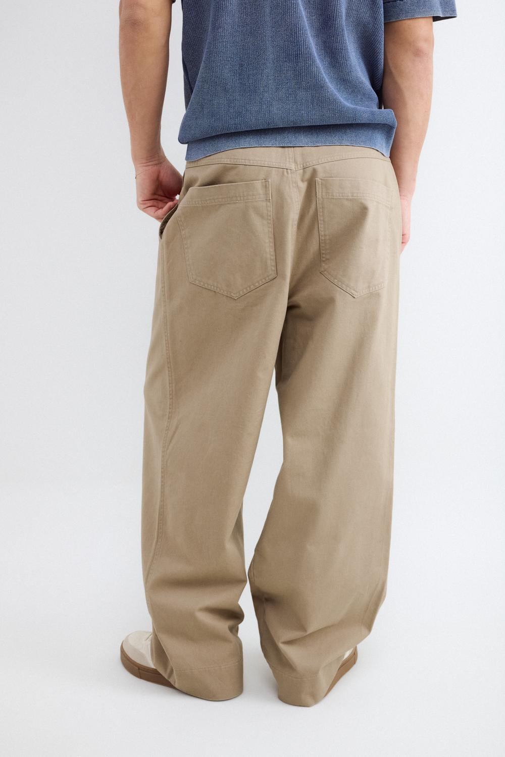Pantalón PLEATED LOOSE FIT COTTON - Beige