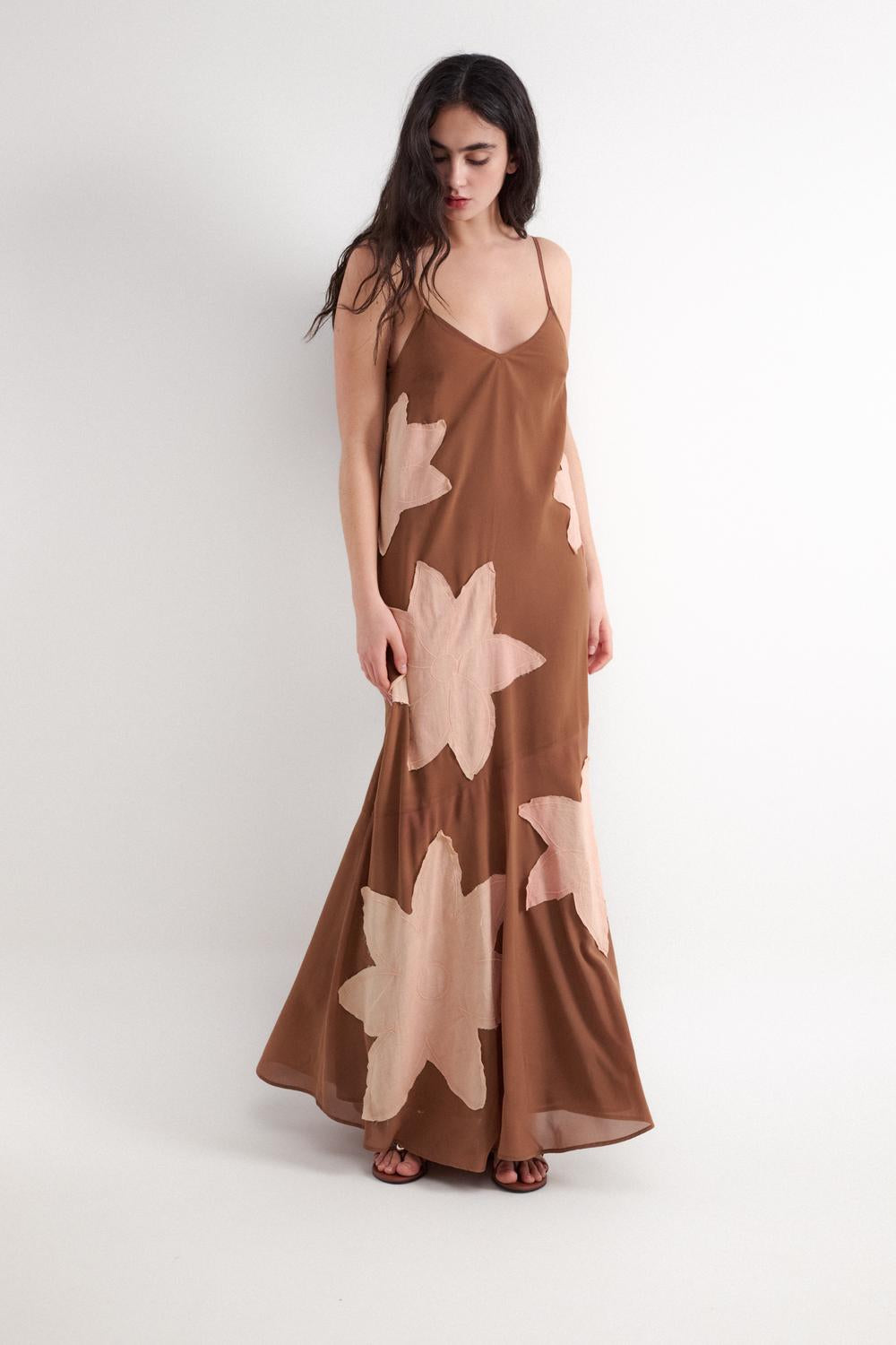 Vestido Relaxed Flowers Patch - Brown Out
