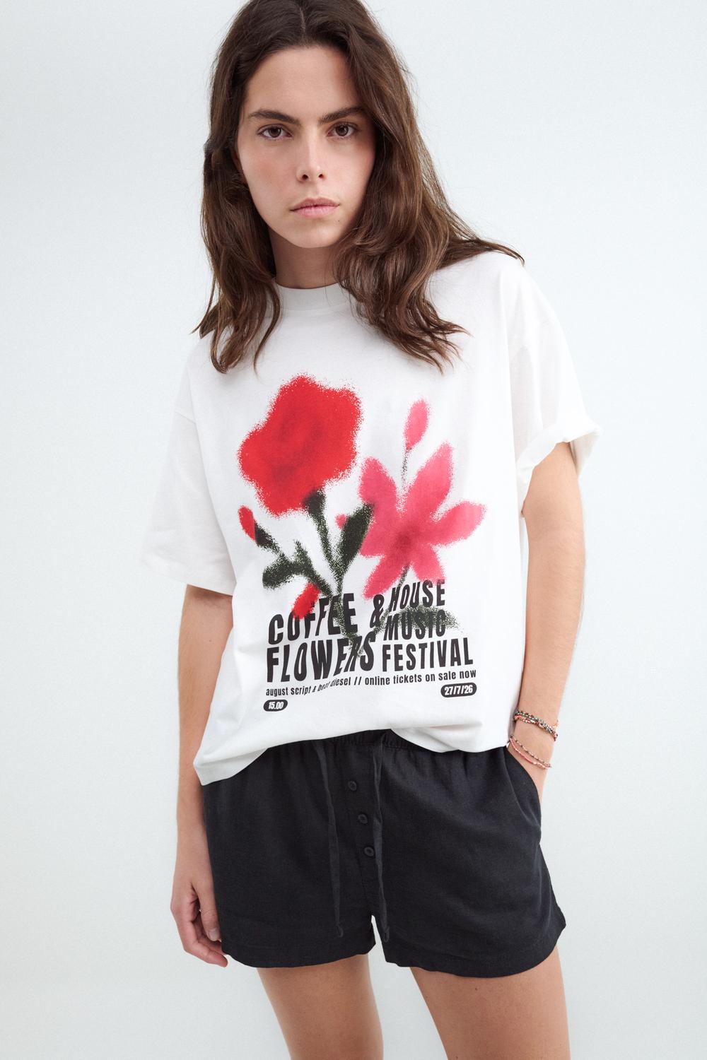 Remera Oversize Flowers - White