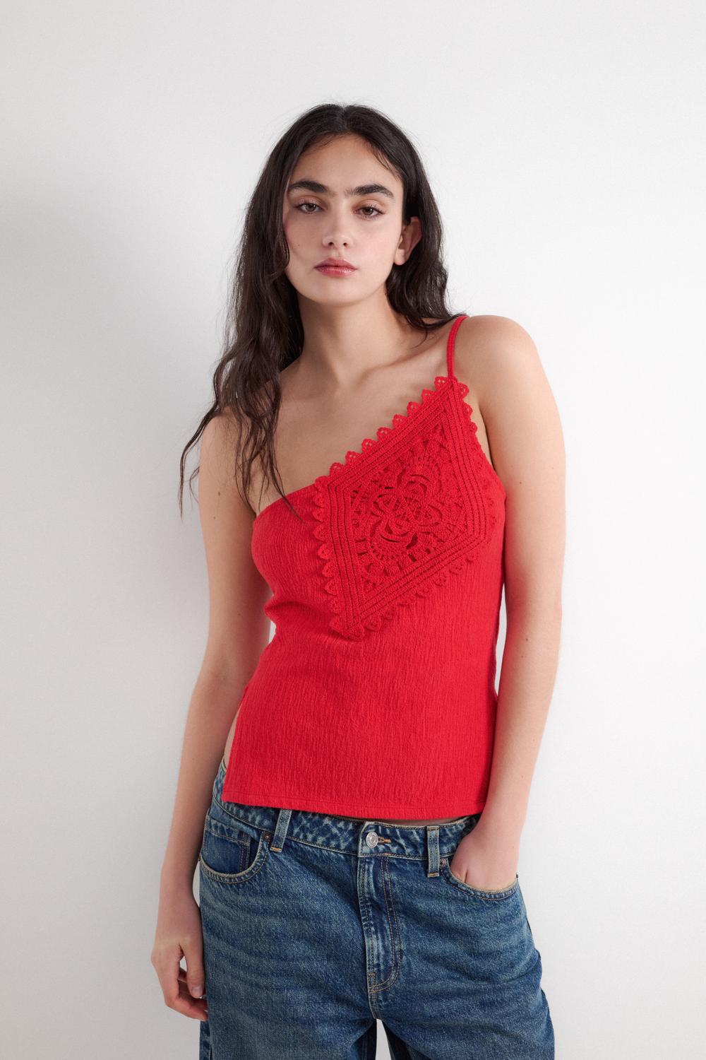 Top Regular Crochet Detail - Red Alert
