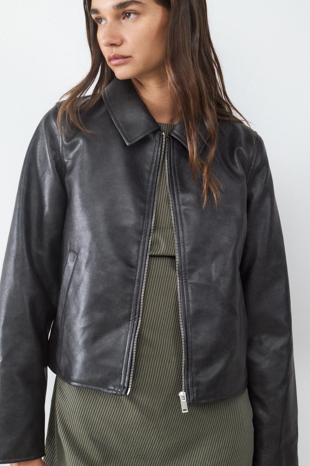 Campera Washed PU - Black