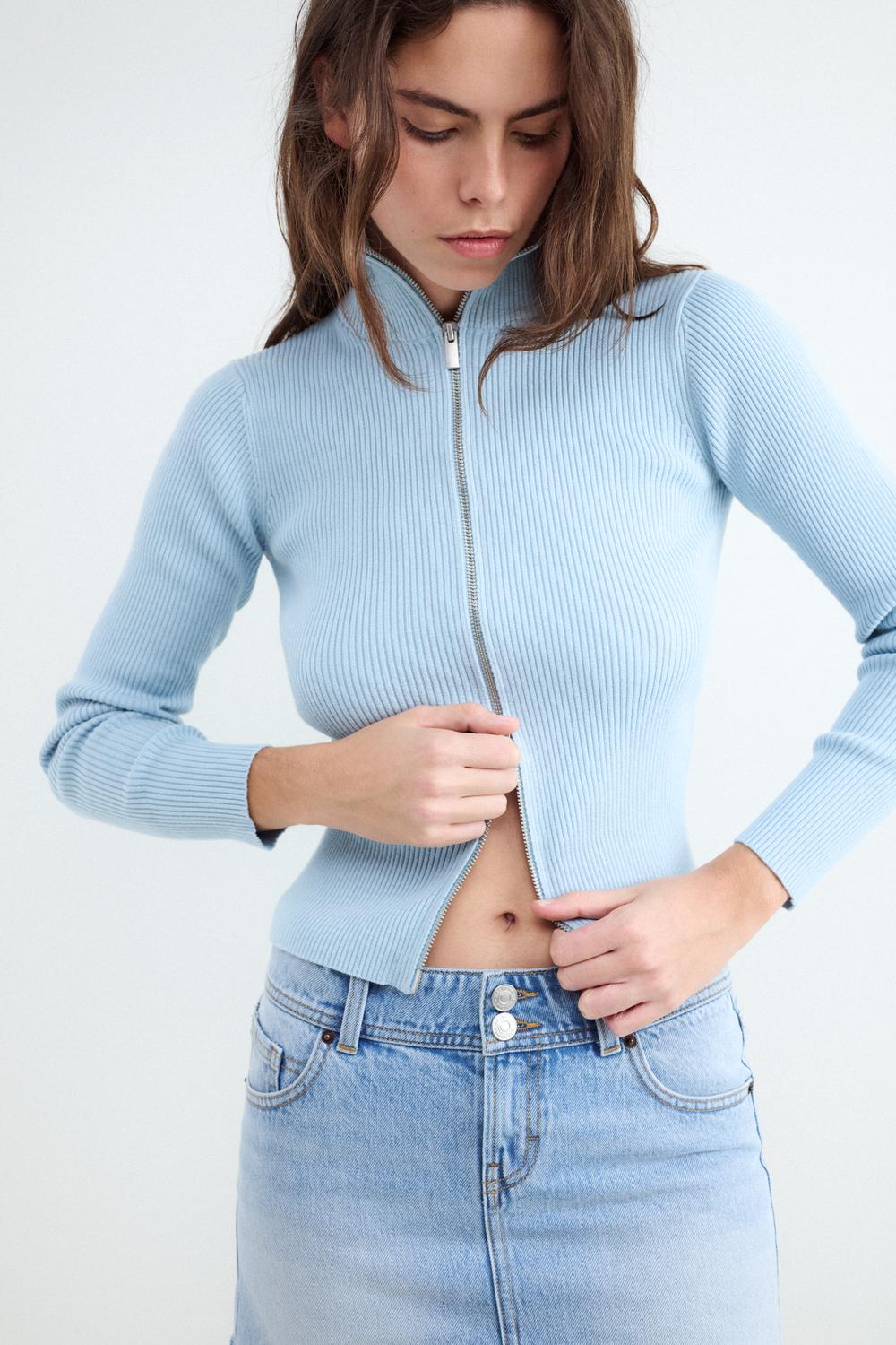 Sweater Slim Full Zipper Turtle Neck - Light Blue