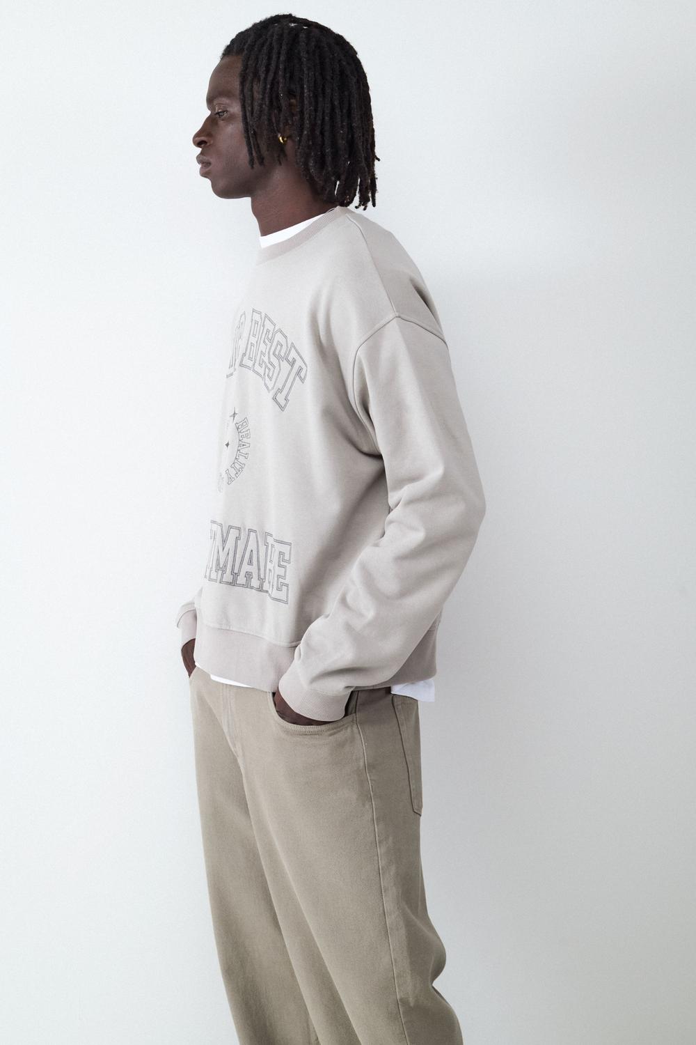 Buzo Regular Fit Print - Wet Weather