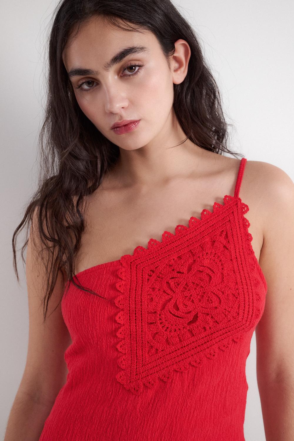 Top Regular Crochet Detail - Red Alert