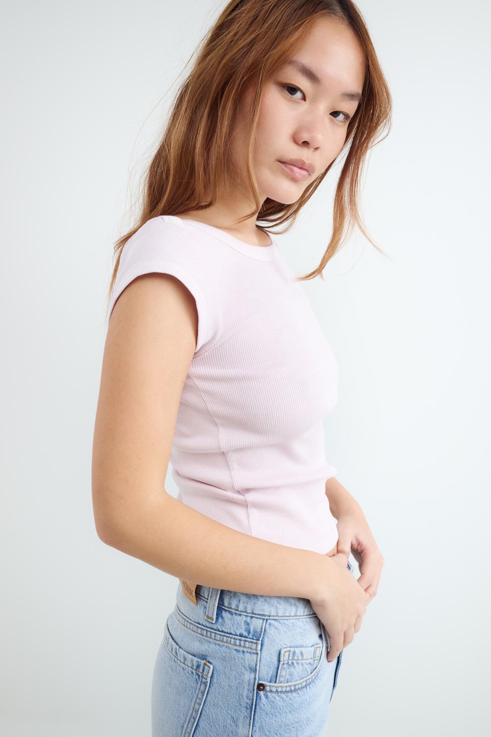 Remera Slim Shoulder Detail - Light Pink