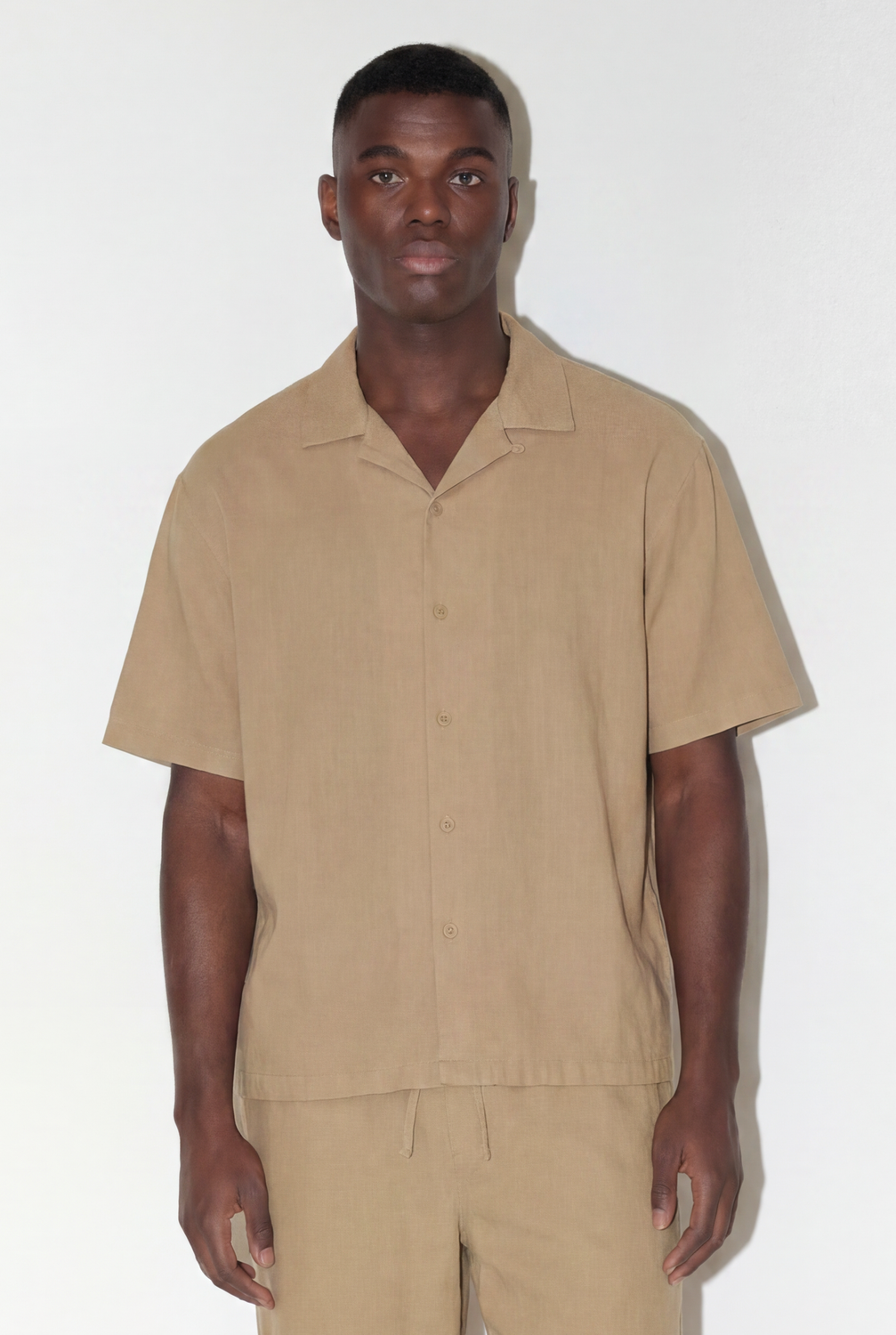 Camisa Relaxed Fit Fluid - Beige