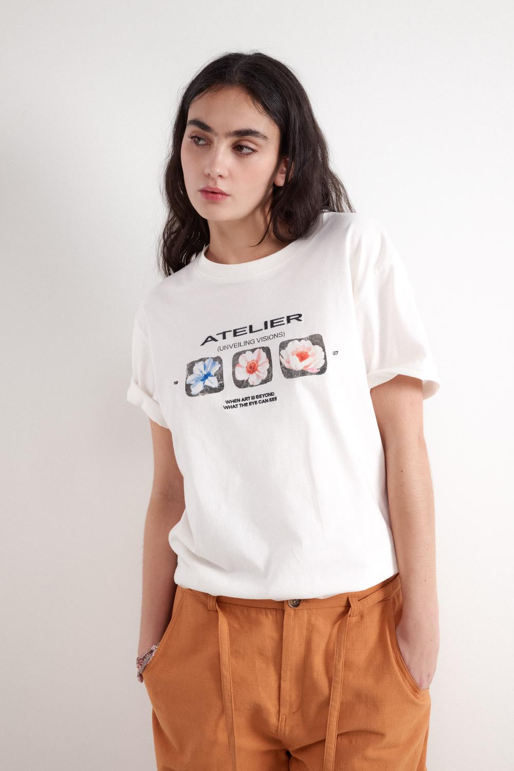 Remera Oversize Menu Flowers - White