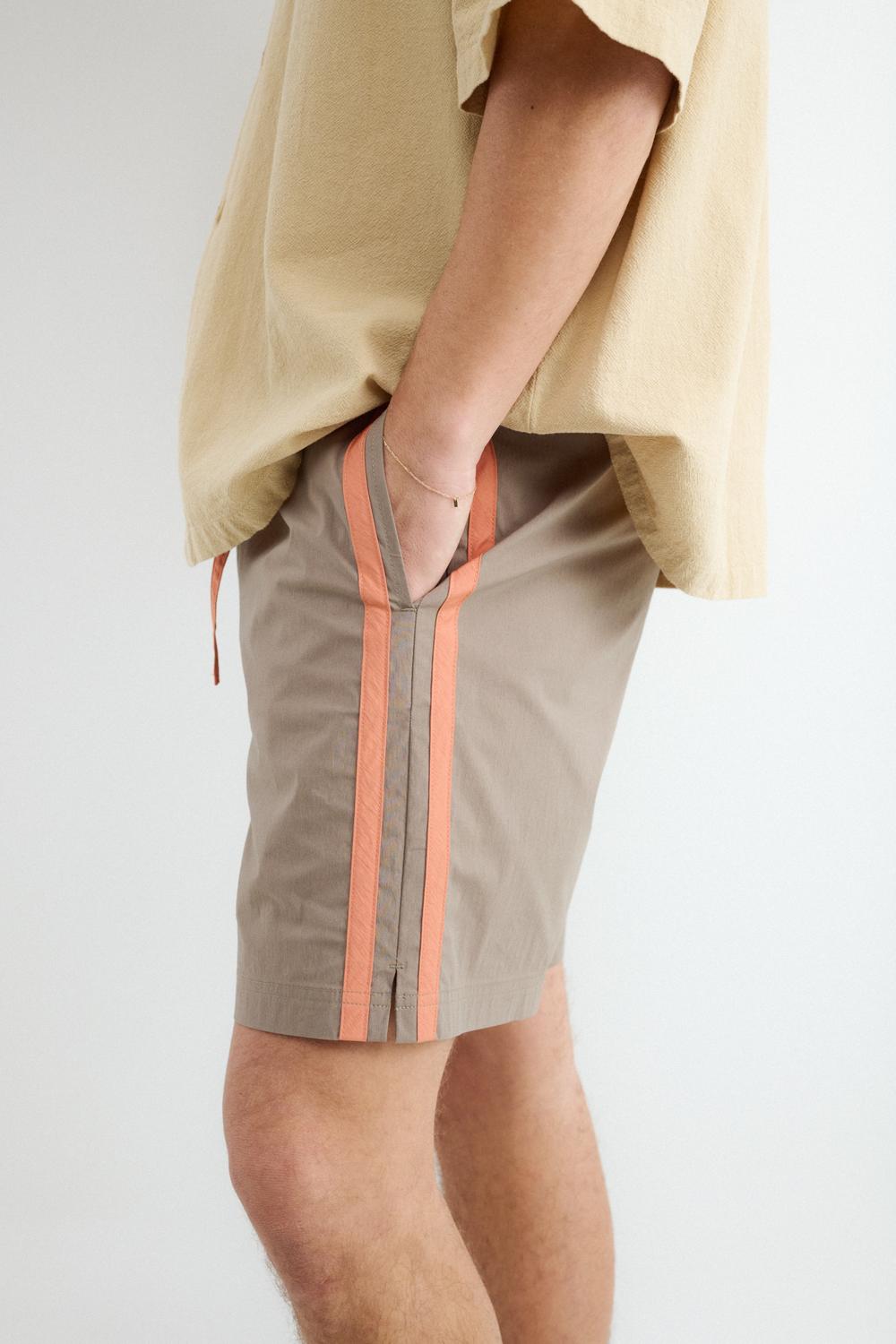 Short Regular Fit Side Stripes - Beige