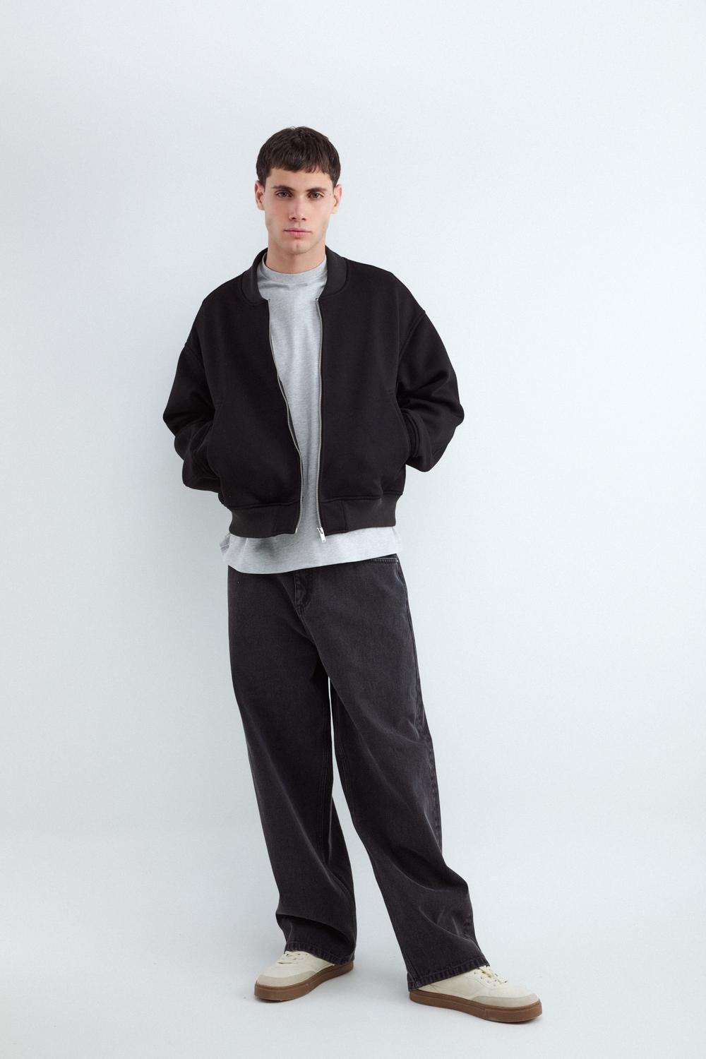 Campera Outerwear Neoprene Bomber - Black
