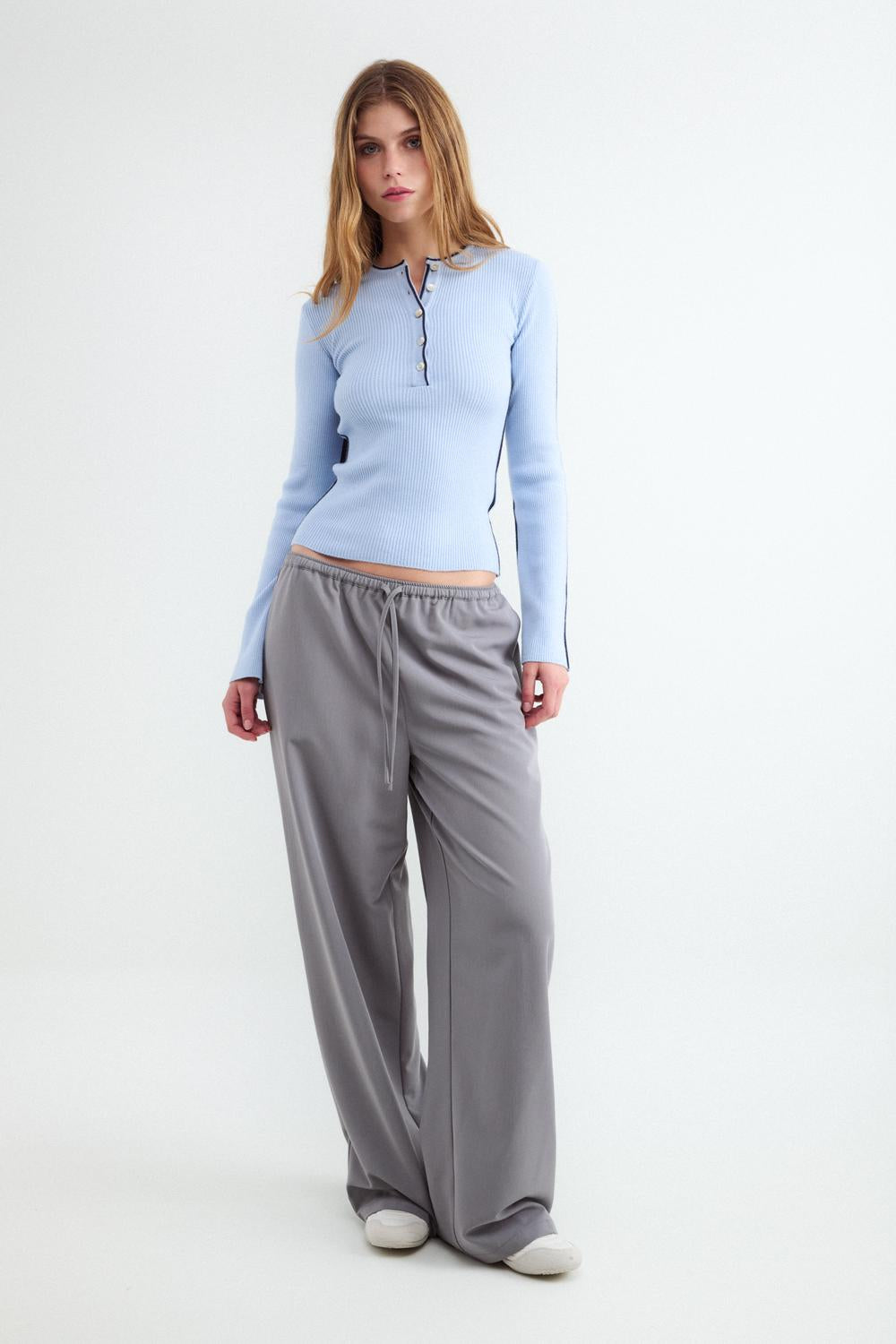 Sweater Slim Henley Neck Pipings - Baby Blue