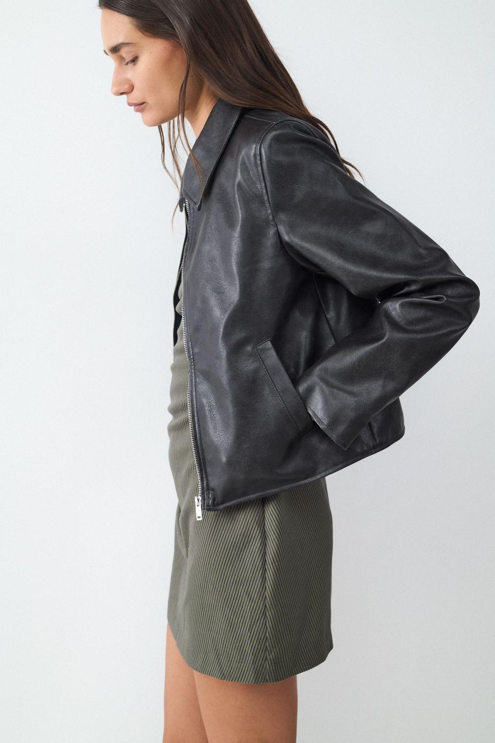 Campera Washed PU - Black