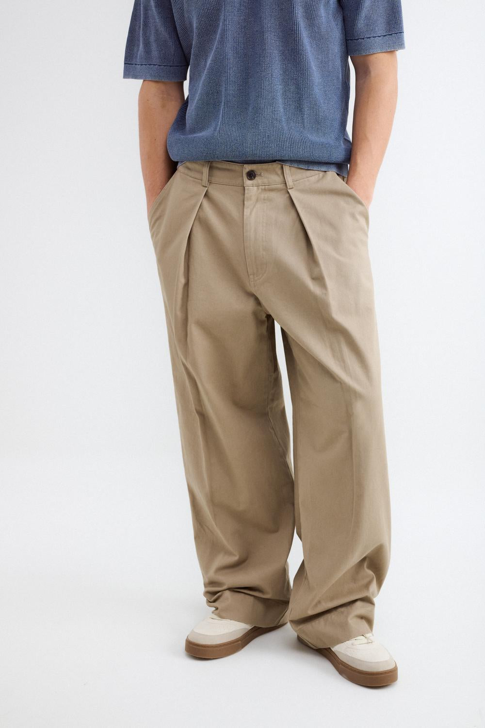 Pantalón PLEATED LOOSE FIT COTTON - Beige